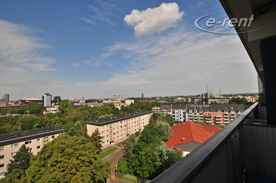 Very modern furnished apartment with balcony in Cologne-Humboldt-Gremberg