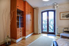 First-class furnished old building apartment in the heart of Cologne-Deutz