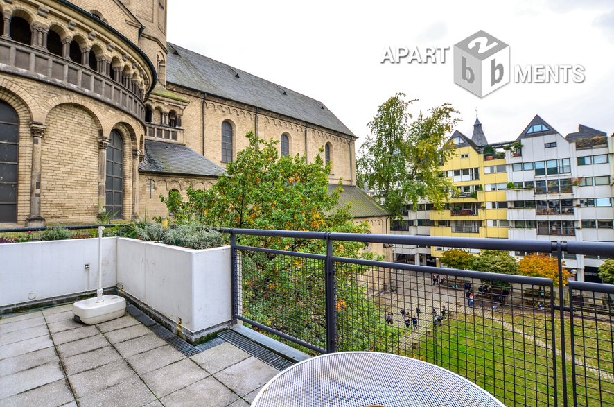 Very high-quality and modern flat with balcony in Cologne-Altstadt-North