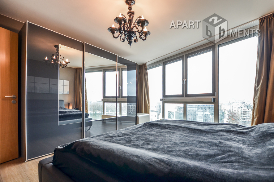 Top-Class 2,5 Zimmer-Maisonette mit exzellentem, unverbautem Panorama-Ausblick Richtung City und Dom
