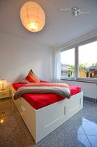 Hochwertig möbliertes und ruhig gelegenes Zimmer in Köln-Bickendorf