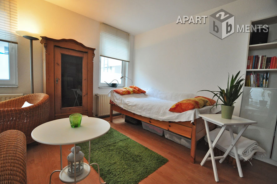 Modern möblierte 1 Zimmer Wohnung mit Balkon im Agnesviertel