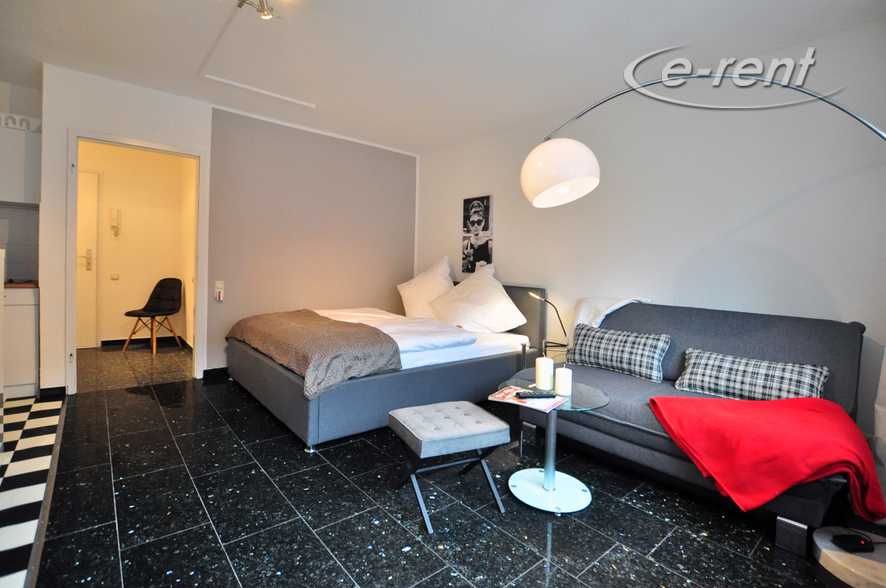 Apartment in Cologne-Lindenthal with modern furnishings and close to the city centre