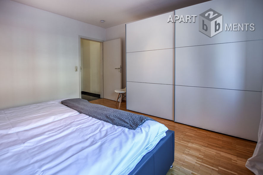 Modern möbliertes geräumiges Apartment in zentraler Lage in Köln-Lindenthal