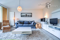 Modern möblierte und ruhig gelegene Wohnung in Köln-Weiden mit Balkon