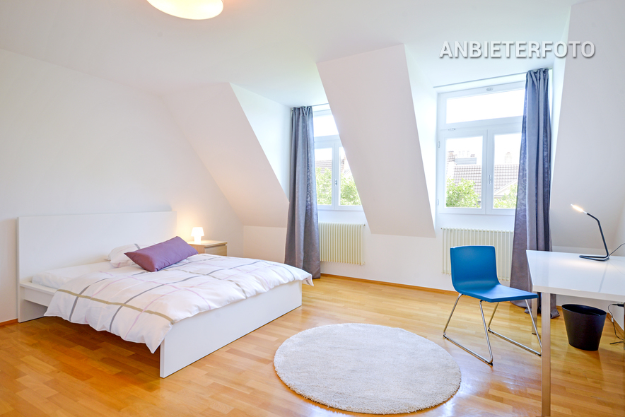 Modern furnished and spacious maisonette apartment in Cologne-Neustadt-North