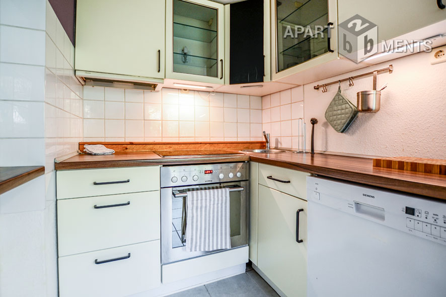 Möblierte 2-Zimmer-Wohnung mit Terrasse in Köln-Sülz