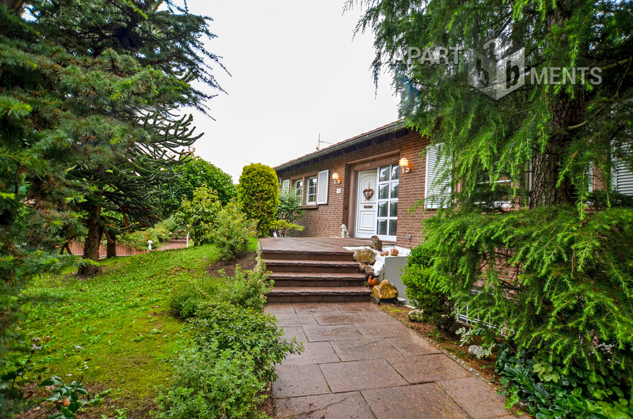 Modernly furnished and detached single family house in Frechen-Königsdorf