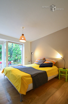 Modern furnished apartment with garden and terrace in Cologne-Altstadt-Nord
