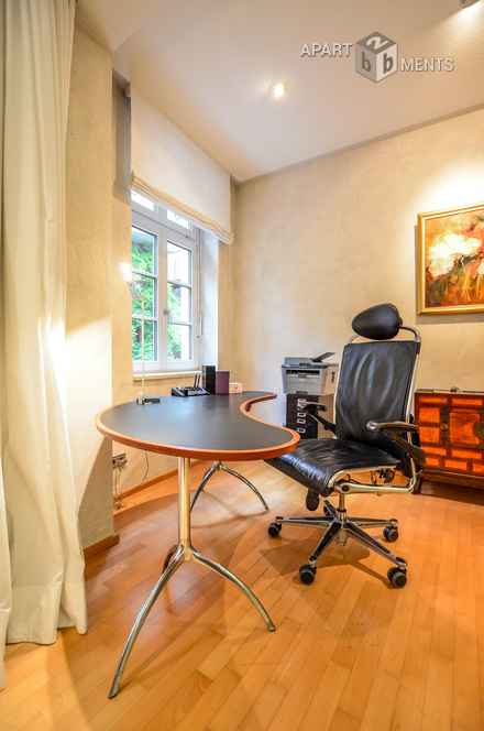 High-quality 2 room apartment in the old town of Cologne  between Dom and Heumarkt