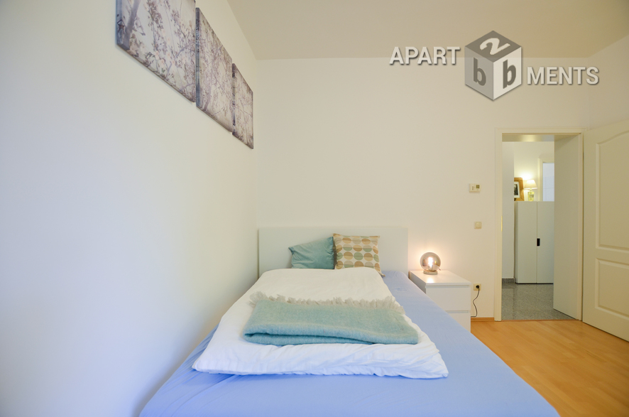 Modern furnished apartment with balcony in Cologne-Neustadt-Nord