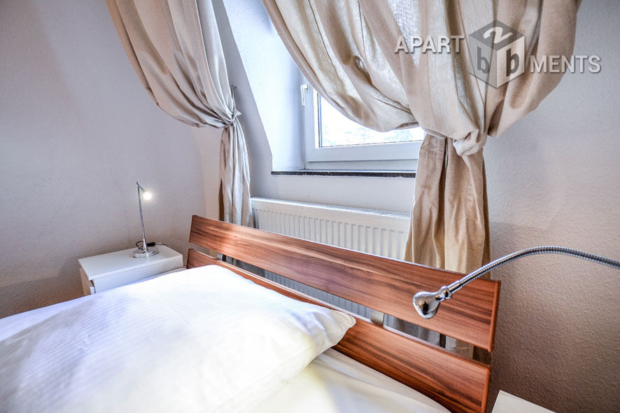 Furnished high quality 4-room-apartment with 2 bedrooms in Cologne-Niehl