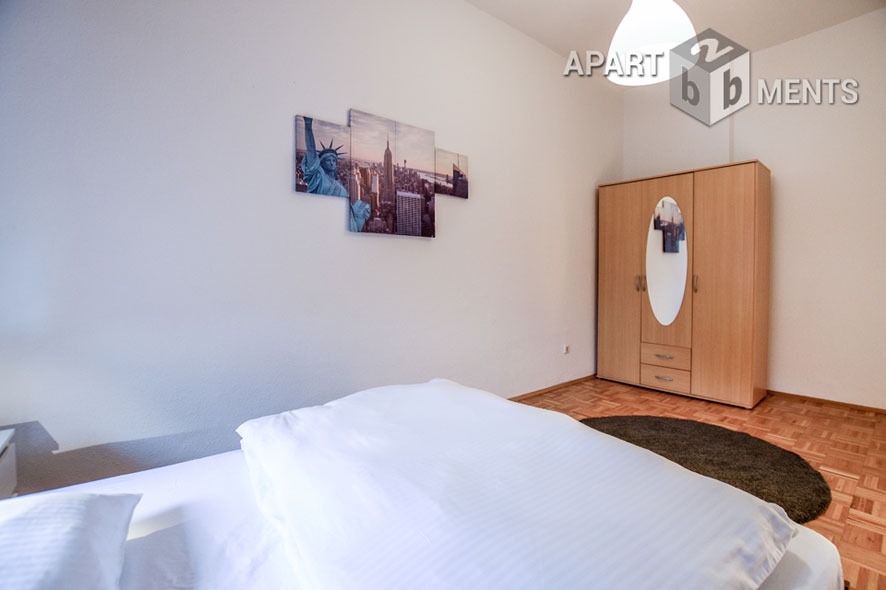 Furnished high quality 4-room-apartment with 2 bedrooms in Cologne-Niehl