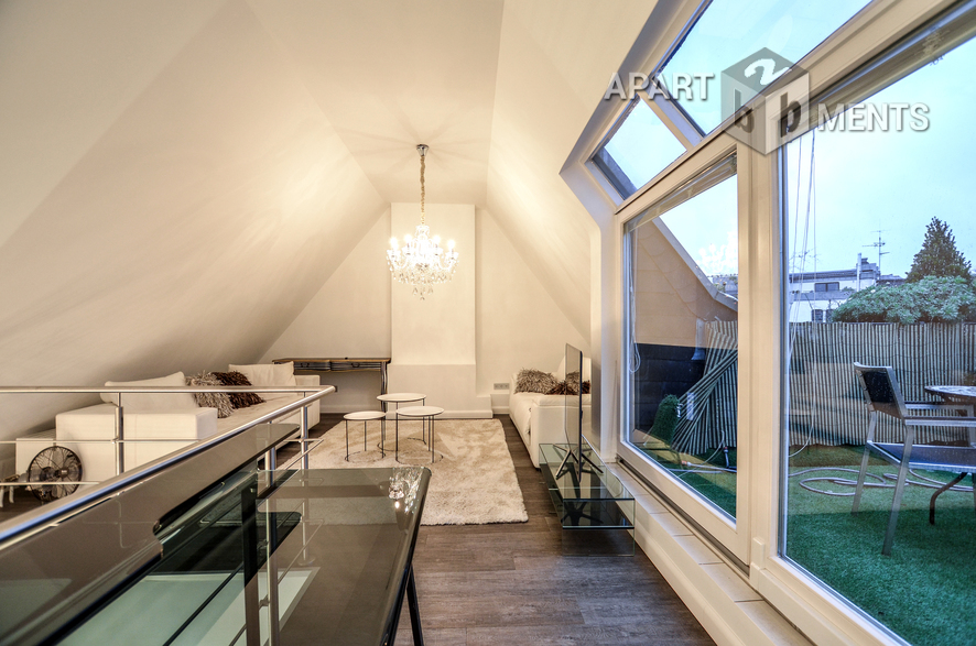 Modern möblierte Maisonettewohnung mit Dachterrasse in Köln-Altstadt-Nord