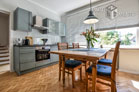 Mediterran möblierte Maisonettewohnung in Köln-Braunsfeld