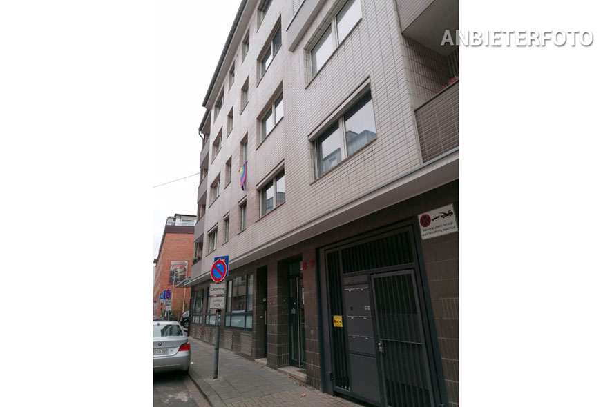 Kernsanierte möblierte Wohnung mit 2 Schlafzimmern in Köln-Altstadt-Süd