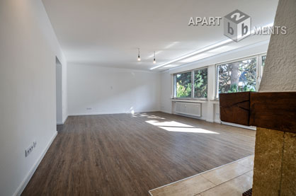 Spacious 4-room apartment with large covered balcony in Hürth