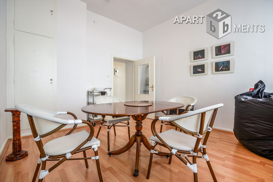 Modern furnished apartment with high ceilings in Köln-Neustadt-Nord