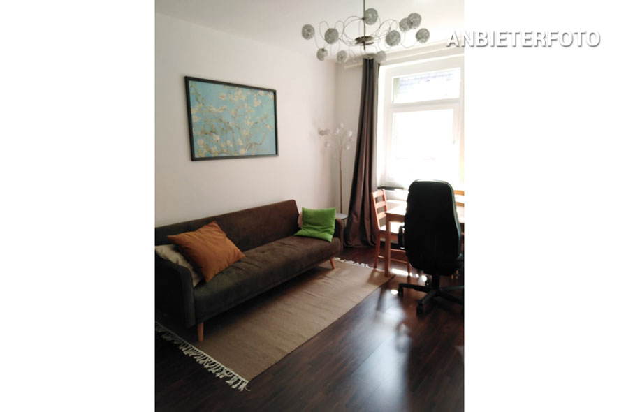 Furnishe and completely refurbished apartment in Cologne-Lindenthal