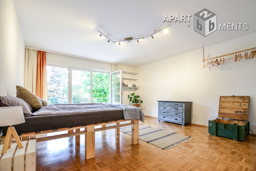Modern möblierte Maisonette-Wohnung mit Terrasse in Köln-Ehrenfeld
