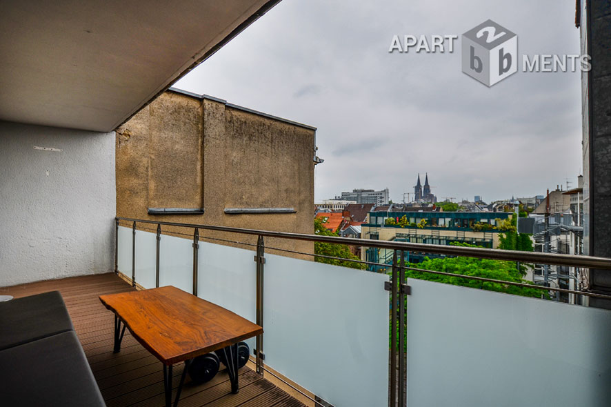 Möblierte Penthouse-Wohnung mit großer Terrasse in Köln-Altstadt-Nord