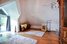 Möbliertes 2-Zimmer-Einlieger-Apartment im Dachgeschoss in Köln-Junkersdorf