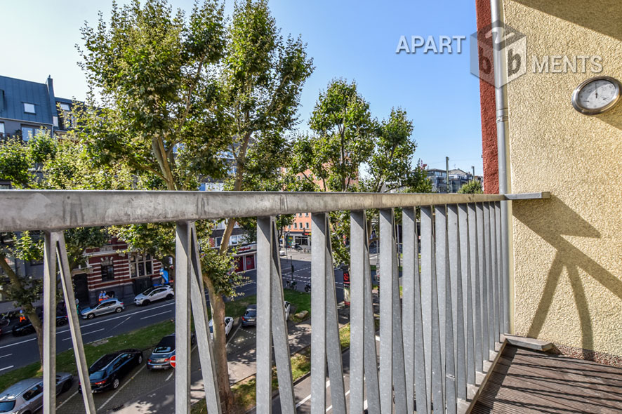 Möblierte 3-Zimmer-Wohnung mit PKW-Stellplatz und 2 Balkonen in Köln-Neustadt-Nord
