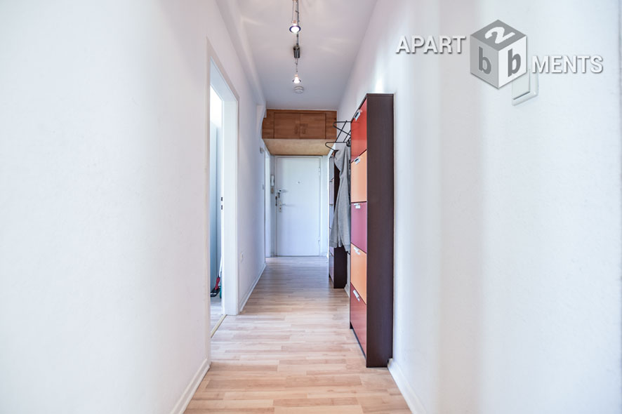 Möblierte 3-Zimmer-Wohnung mit PKW-Stellplatz und 2 Balkonen in Köln-Neustadt-Nord