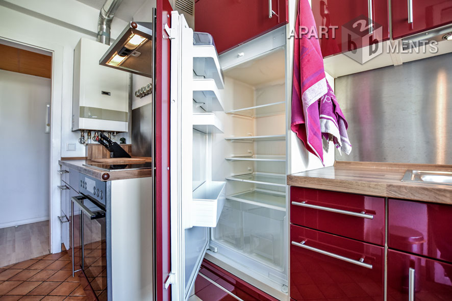 Möblierte 3-Zimmer-Wohnung mit PKW-Stellplatz und 2 Balkonen in Köln-Neustadt-Nord