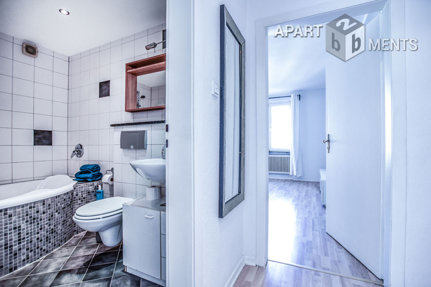Möblierte 3-Zimmer-Wohnung mit PKW-Stellplatz und 2 Balkonen in Köln-Neustadt-Nord
