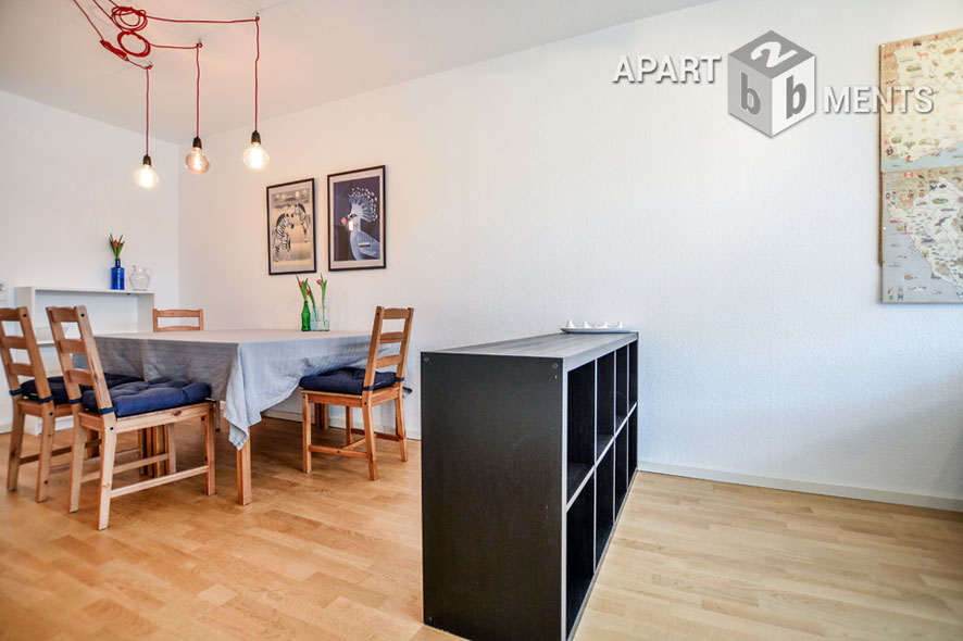 Furnished and spacious apartment with small balcony in Cologne-Sülz
