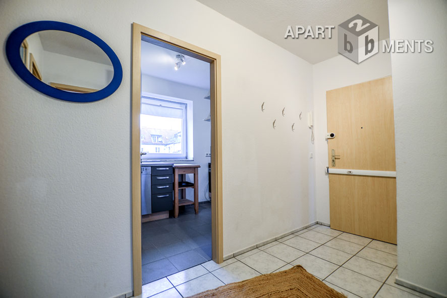 Furnished and spacious apartment with small balcony in Cologne-Sülz