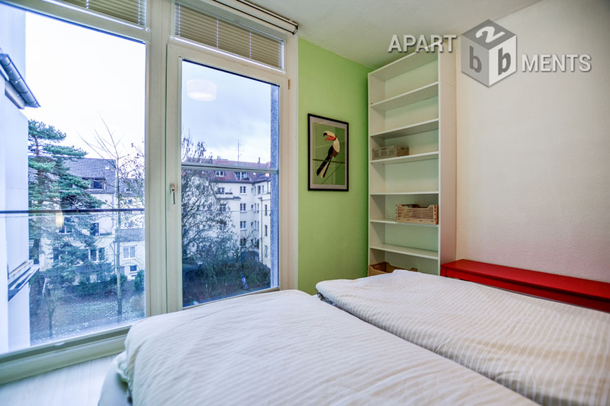 Furnished and spacious apartment with small balcony in Cologne-Sülz