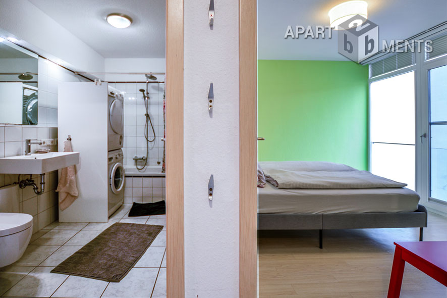 Furnished and spacious apartment with small balcony in Cologne-Sülz