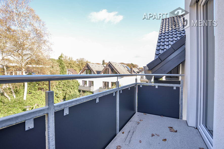 Modern and individually furnished large apartment with balcony in Bergisch Gladbach-Bensberg
