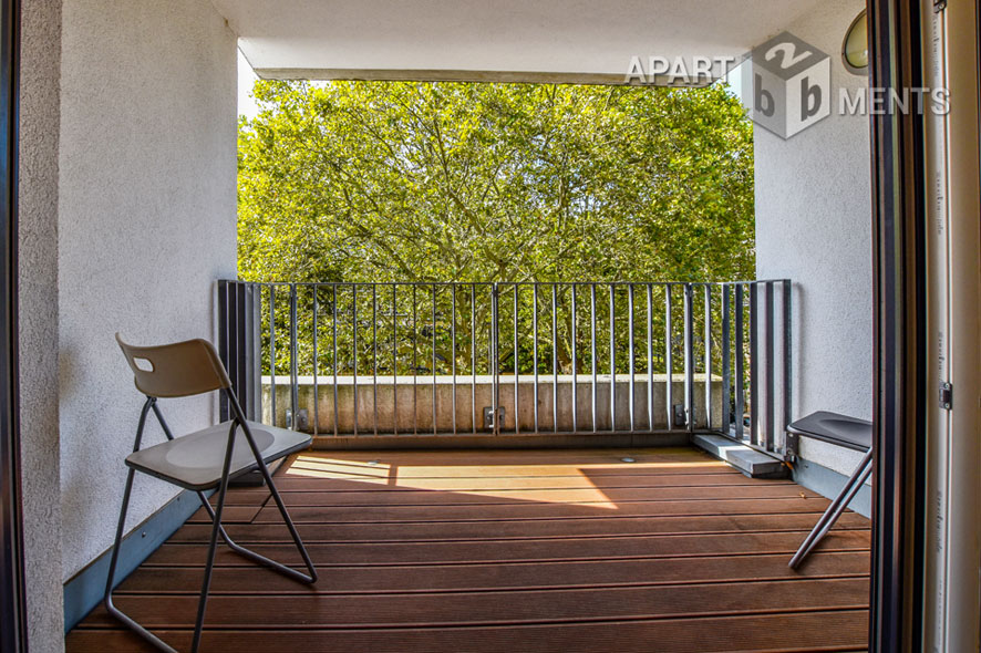 Luxuriös möblierte lichtdurchflutete Wohnung mit Balkon in Köln-Altstadt-Süd