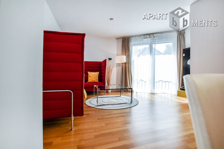 Luxuriös möblierte lichtdurchflutete Wohnung mit Balkon in Köln-Altstadt-Süd