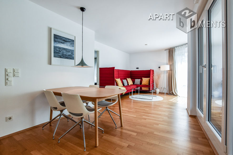 Luxuriös möblierte lichtdurchflutete Wohnung mit Balkon in Köln-Altstadt-Süd