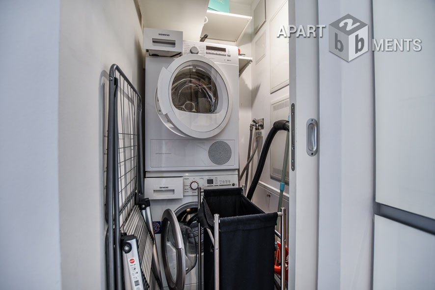 Luxuriös möblierte lichtdurchflutete Wohnung mit Balkon in Köln-Altstadt-Süd