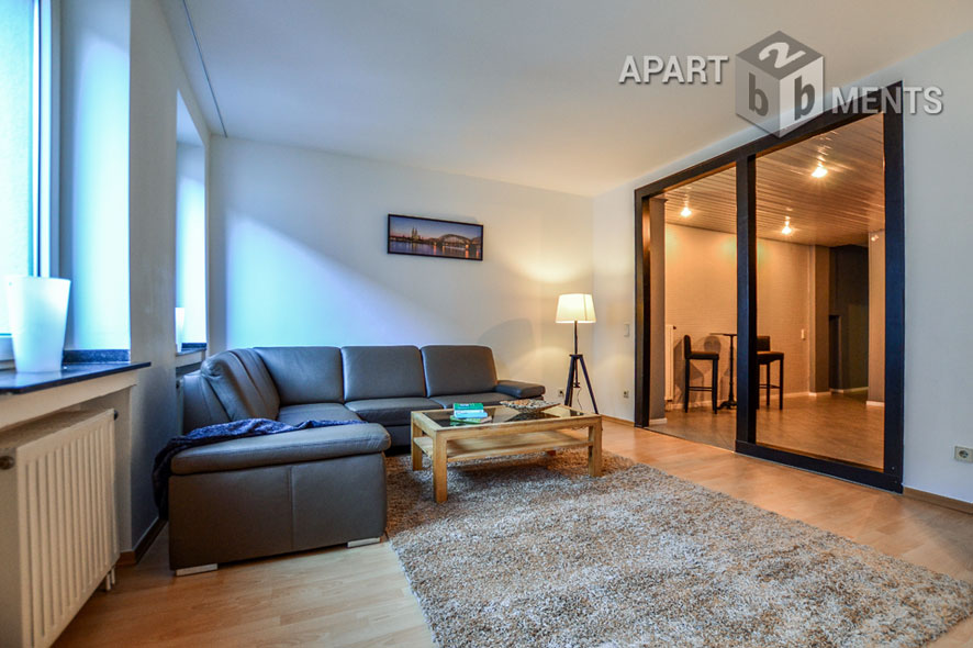 Modern furnished apartment in best city location in Cologne Altstadt-Nord