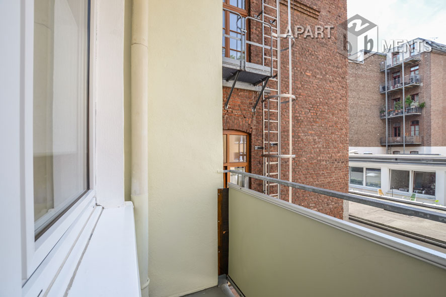 Furnished apartment with  2 balconies in Cologne-Neustadt-South