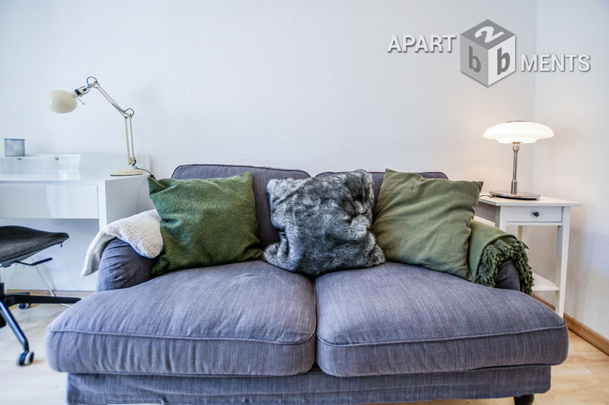 Modern furnished and centrally located apartment with terrace and garden in Cologne-Altstadt-North