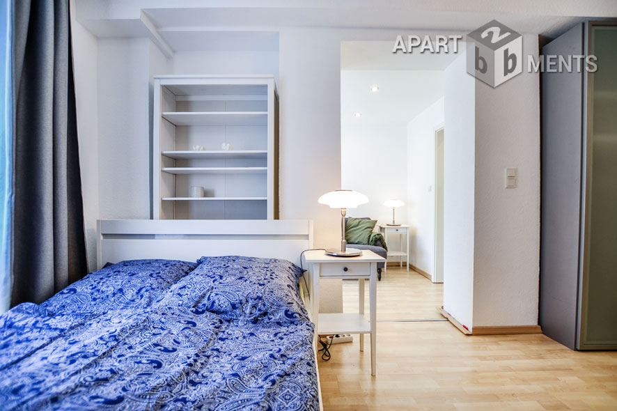 Modern furnished and centrally located apartment with terrace and garden in Cologne-Altstadt-North