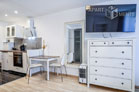 Modern furnished and centrally located apartment with terrace and garden in Cologne-Altstadt-North