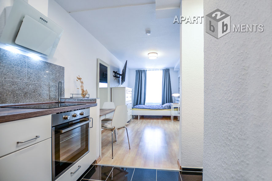 Modern furnished and centrally located apartment with terrace and garden in Cologne-Altstadt-North