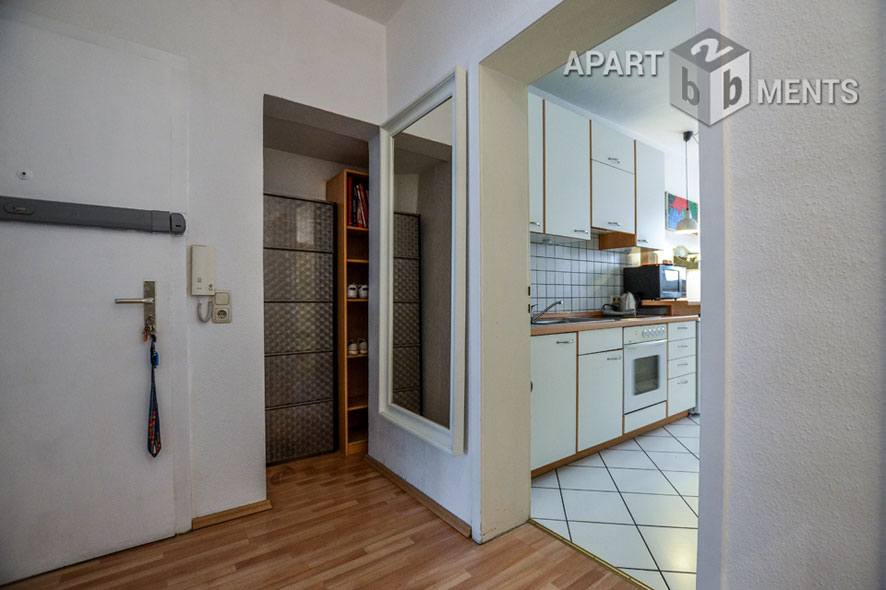 Furnished apartment with balcony in Cologne-Altstadt-Süd