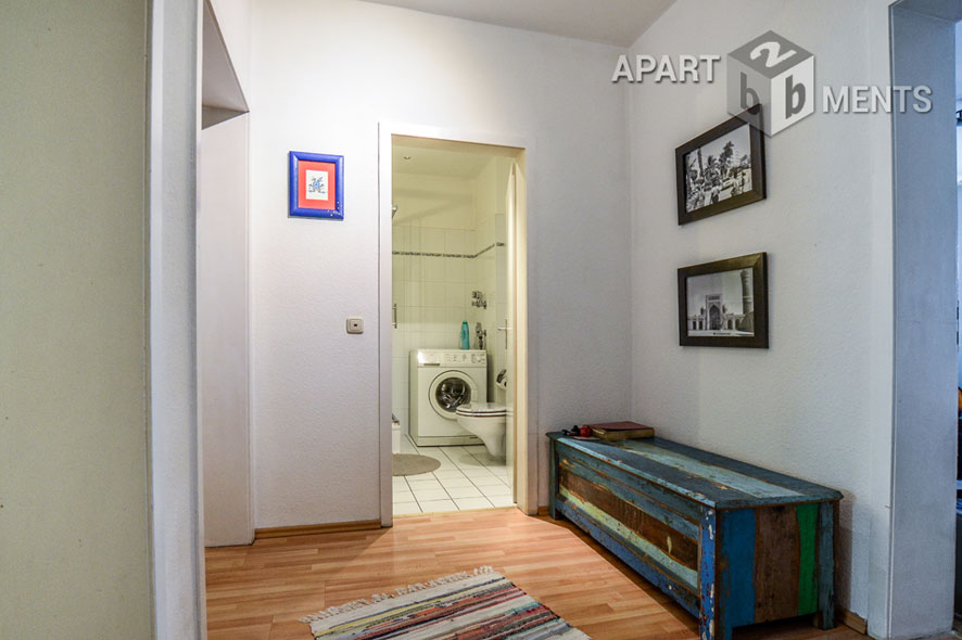 Furnished apartment with balcony in Cologne-Altstadt-Süd