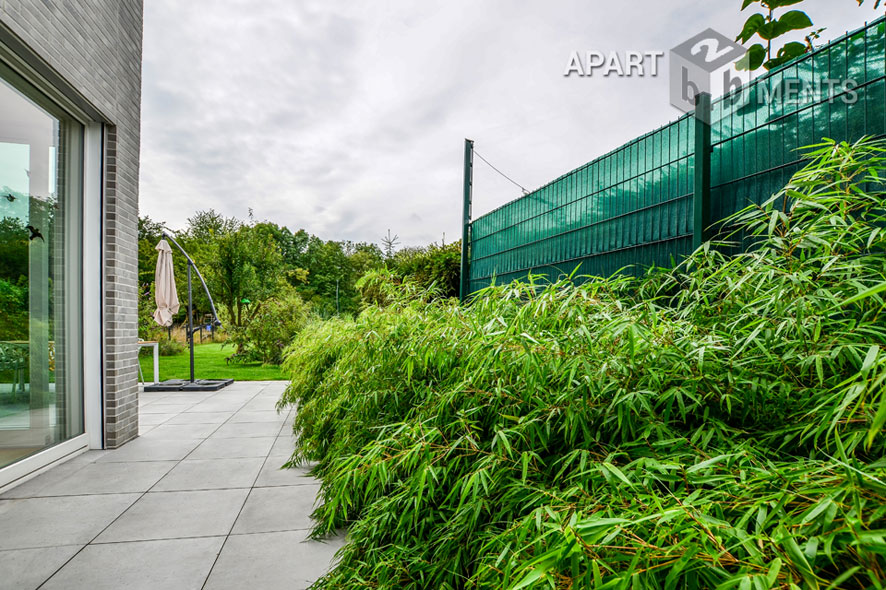 Modern und hochwertig möblierte Doppelhaushälfte in Köln-Rondorf