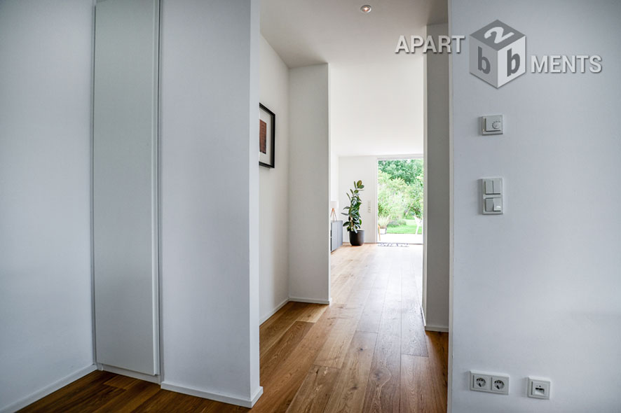 Modern und hochwertig möblierte Doppelhaushälfte in Köln-Rondorf