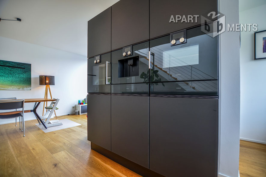Modern und hochwertig möblierte Doppelhaushälfte in Köln-Rondorf